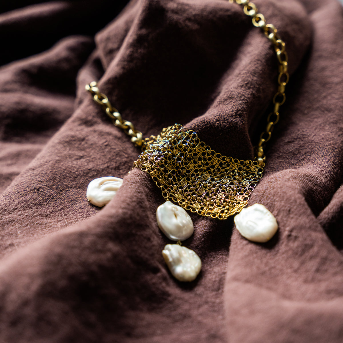 Alma necklace