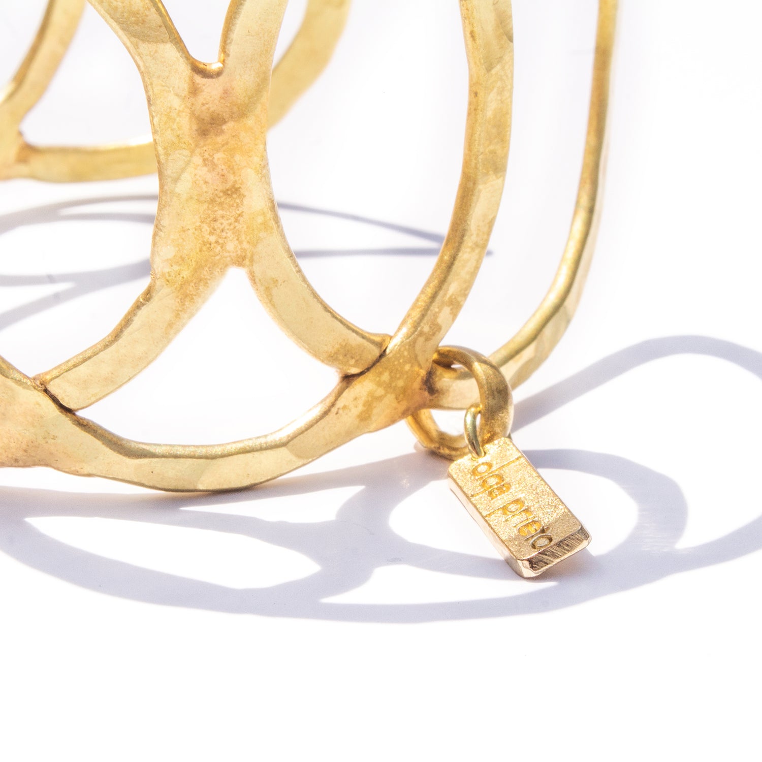 Joined circles bracelet